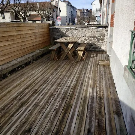 Apartment Avec Terrasse *