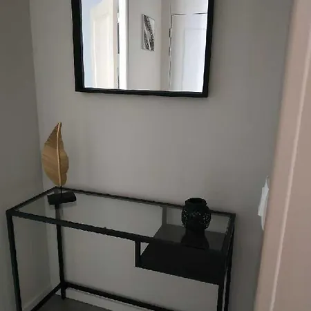 Avec Terrasse Apartment